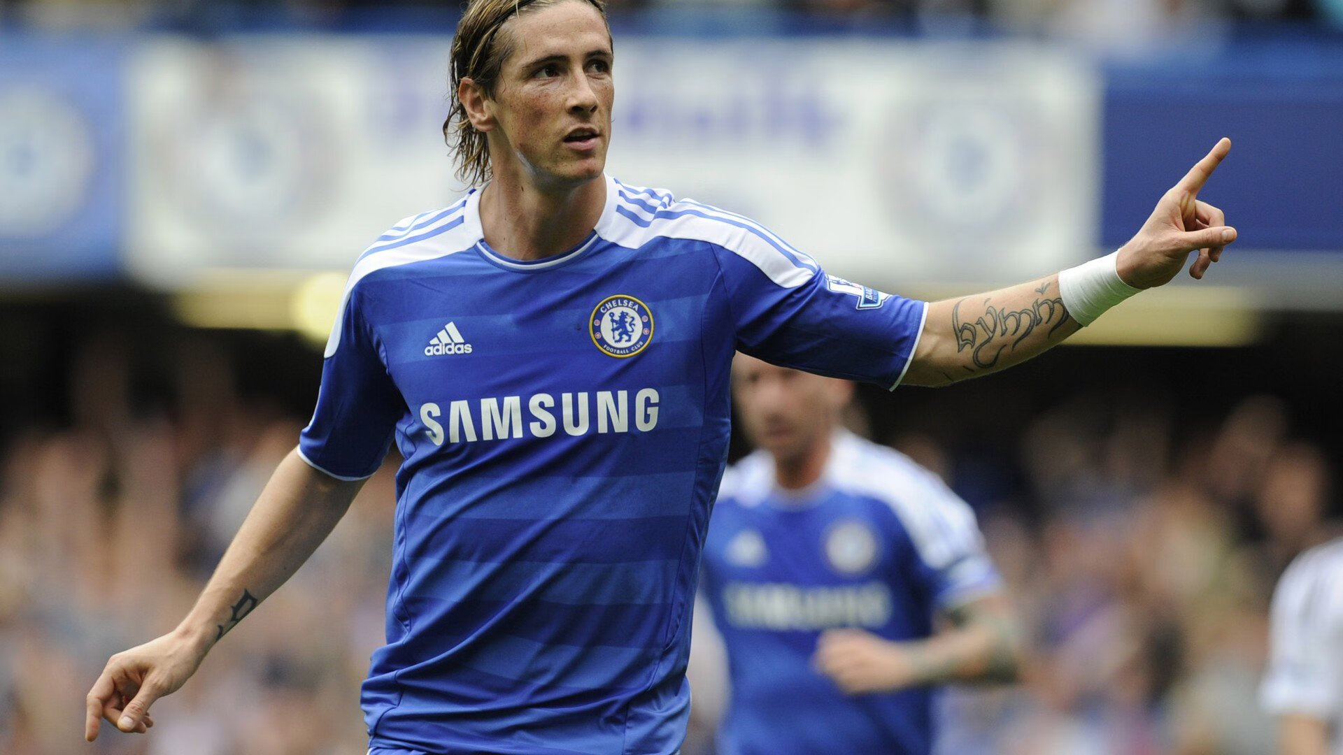 爱游戏官网-英超争冠焦点战，当几内亚掀翻佛罗伦萨，足球的蝴蝶效应如何搅动世界？