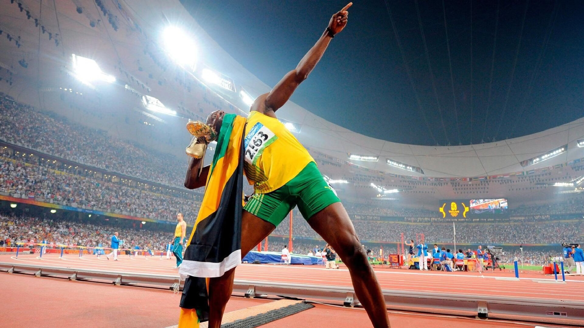 绿茵与硬木的双重奏，沙特加时奇迹与德布劳内的东决主宰之夜