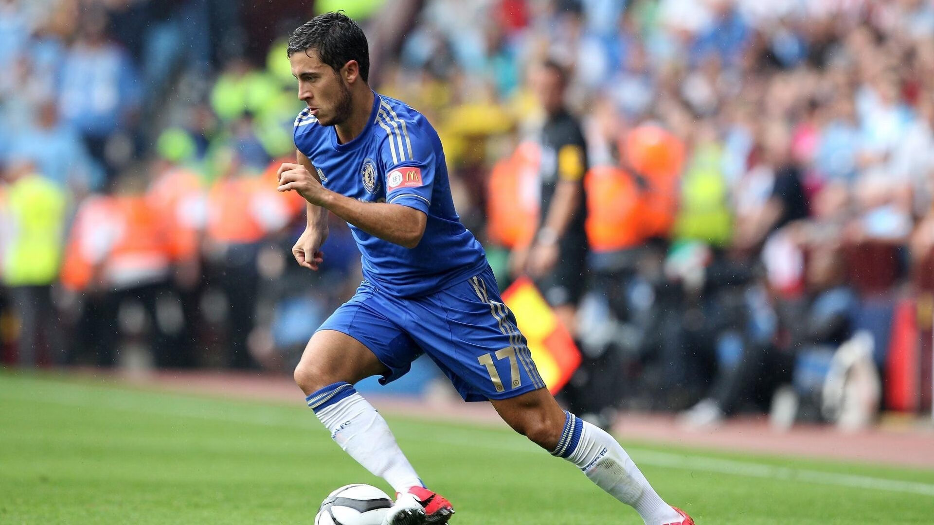 爱游戏下载-英超争冠之夜，斯通斯全程高能输出，铸就曼城钢铁防线