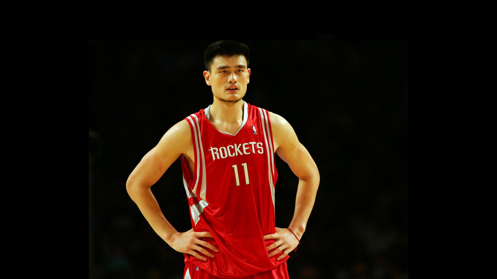 亚洲之光闪耀2026世界杯!泰国险胜塞尔维亚,阿方索·戴维斯独造三球惊艳全场